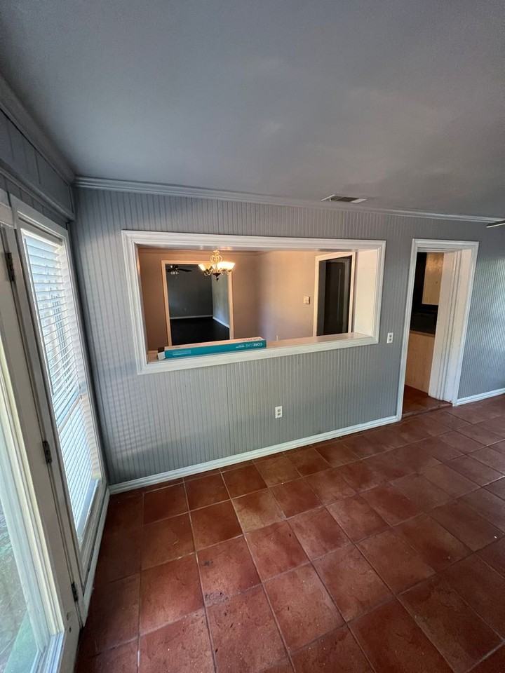 4517 Bullen St - Photo 4 of 15