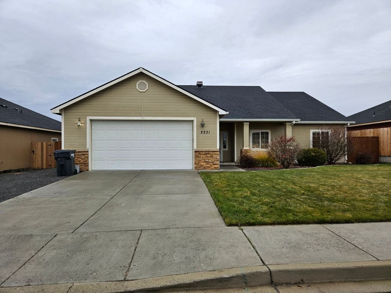 2231 Meridian Ave - Photo 2 of 42
