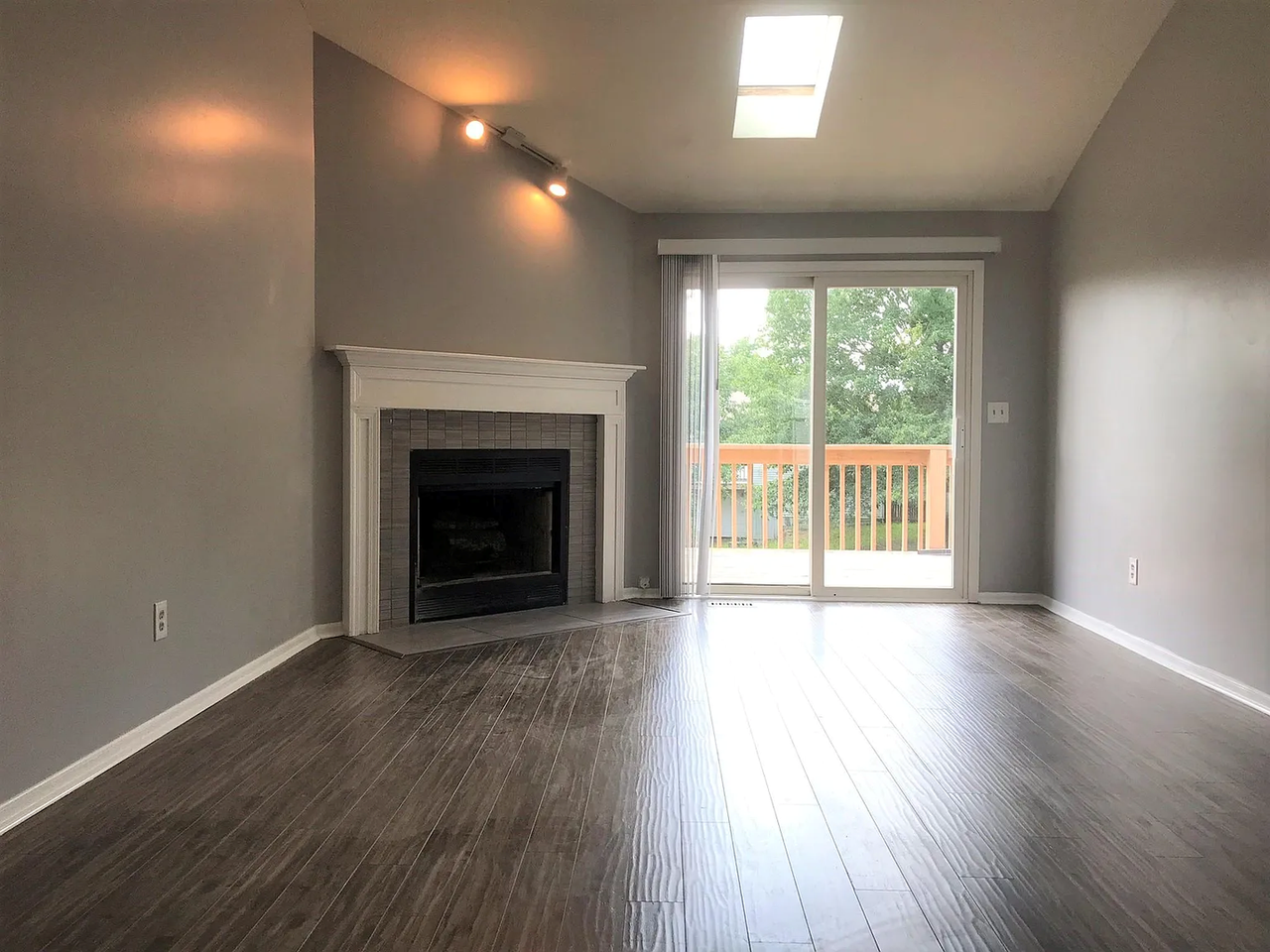 3507 Nw 71st Ter - Photo 2 of 20