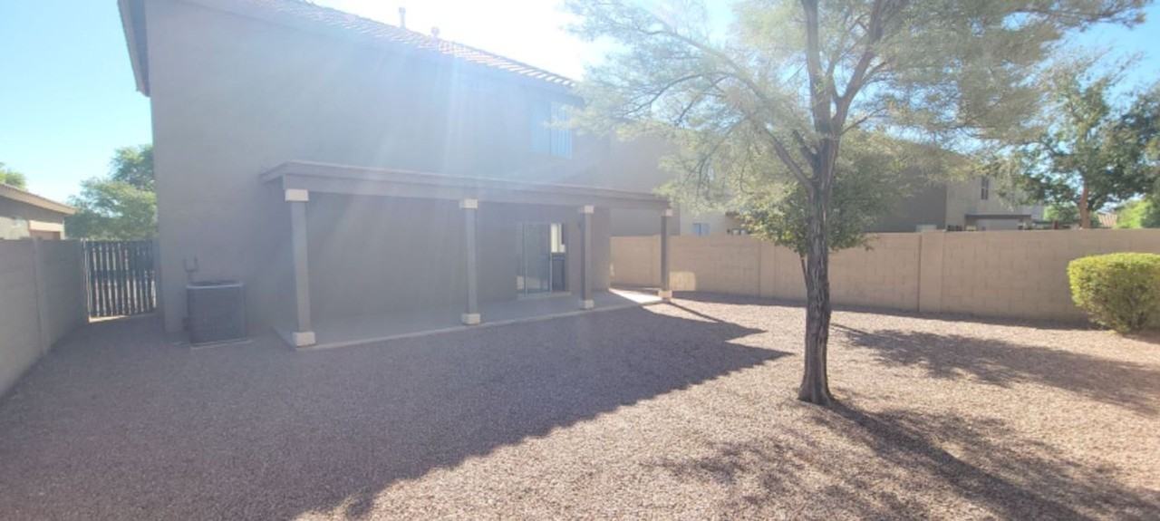 1832 S Falcon Dr - Photo 3 of 30