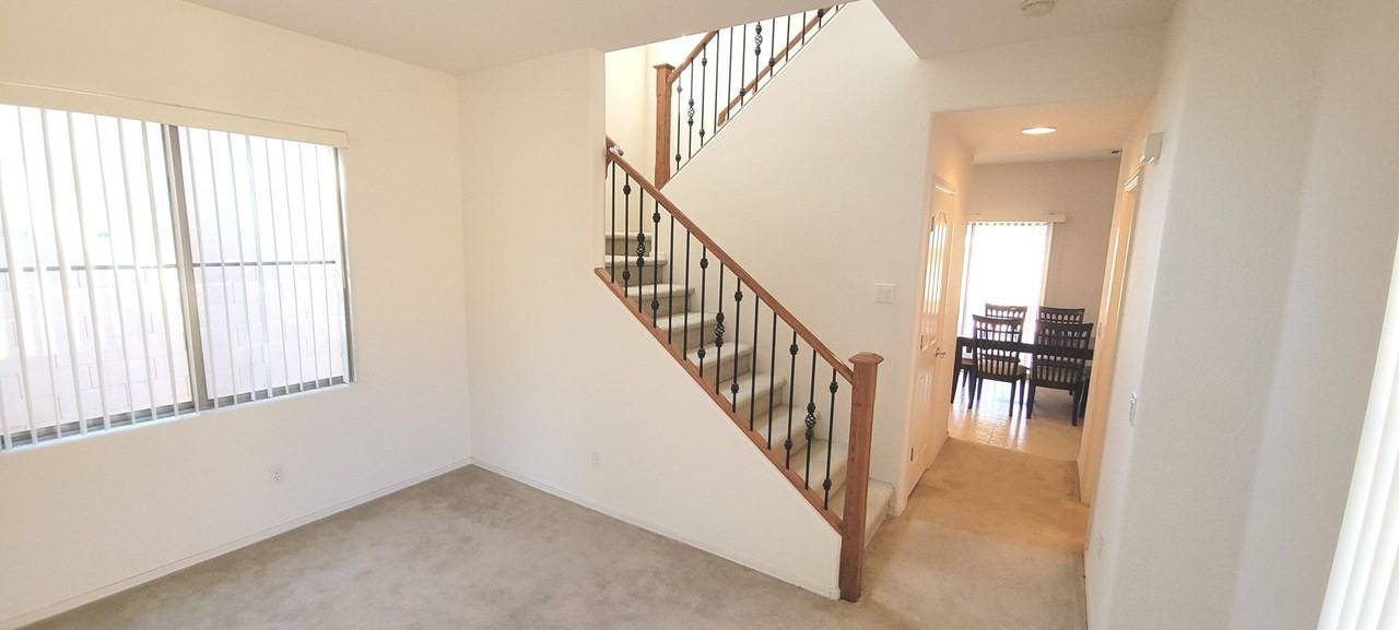 1832 S Falcon Dr - Photo 5 of 30