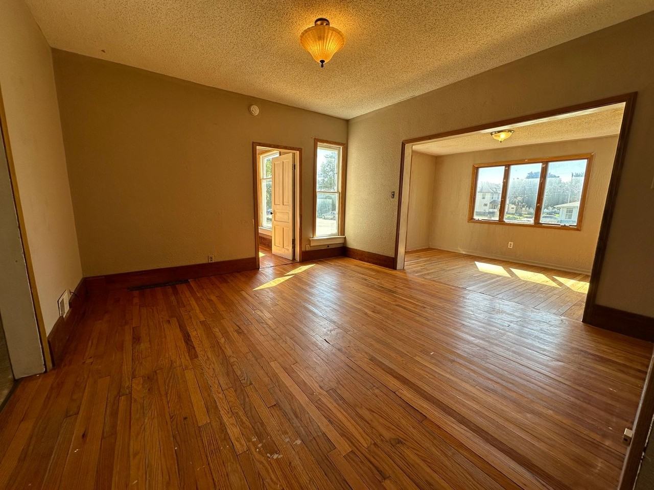 1332 5th Ave N - Photo 3 of 11
