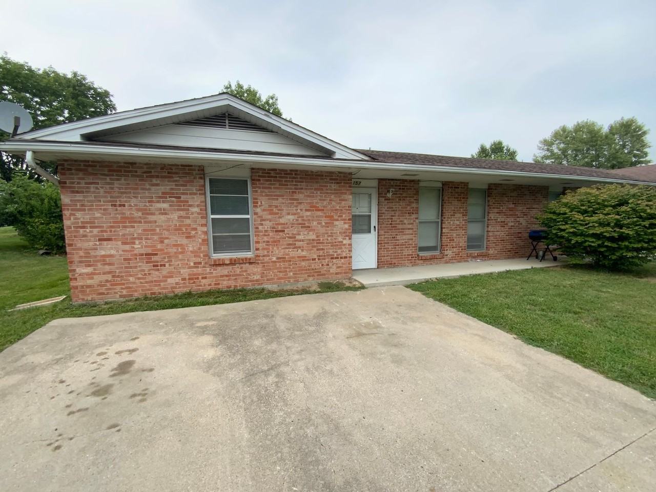 157 Maple Grove Way - Photo 2 of 43