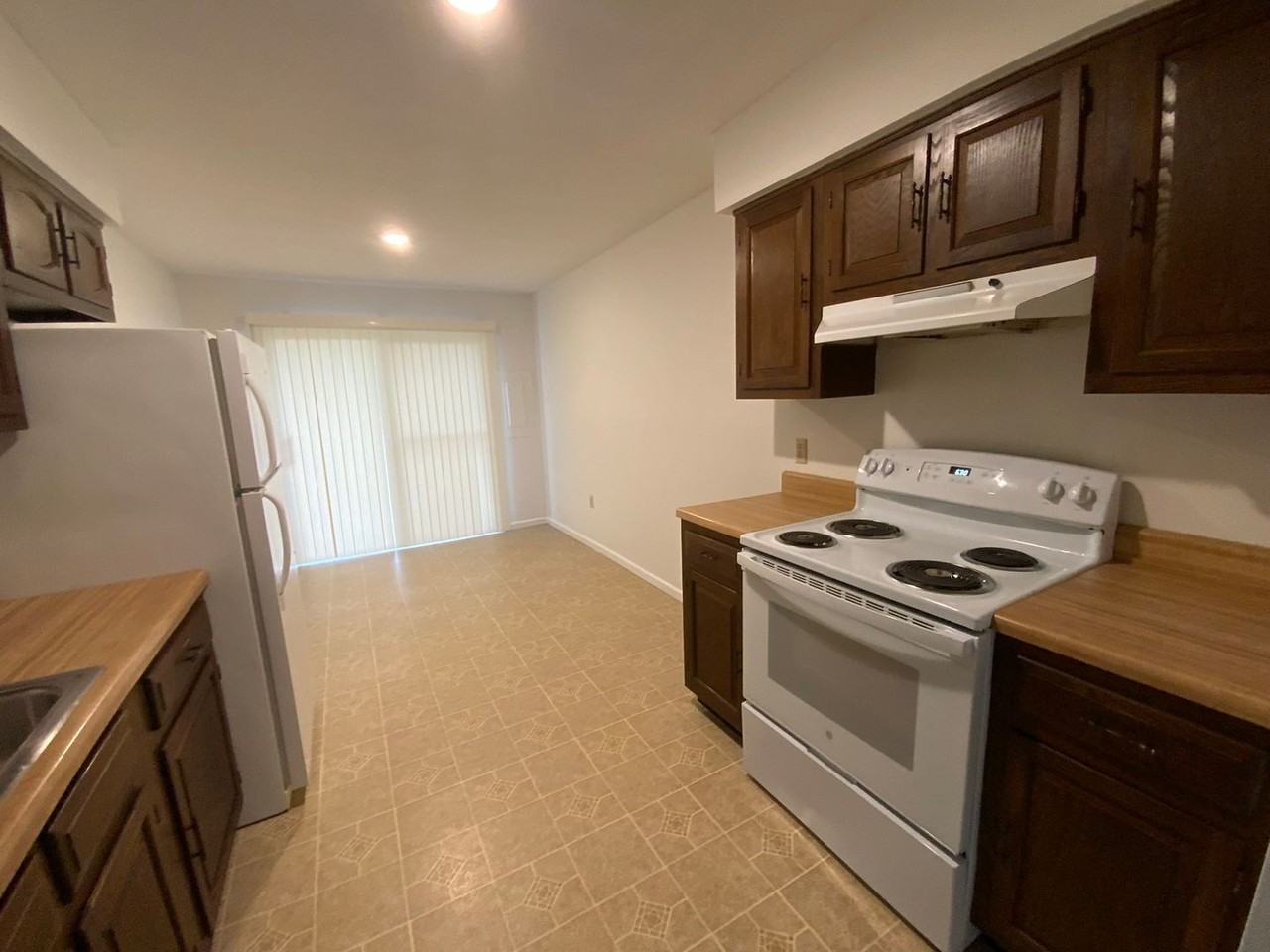 157 Maple Grove Way - Photo 7 of 43