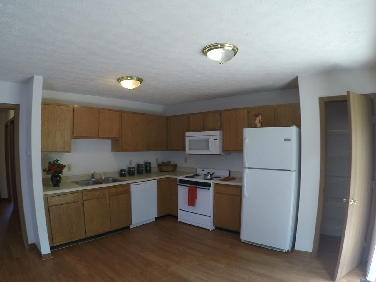 2912, 2916, 2918, 2920 Horizon Dr. - Photo 4 of 29
