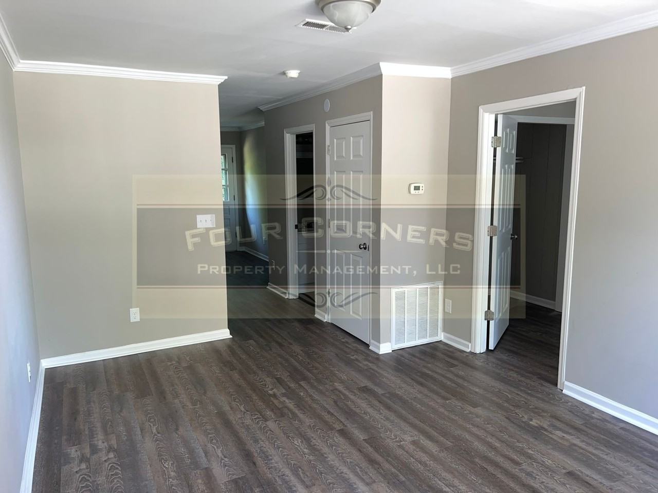 Temple Street Apartments - Photo 2 of 6