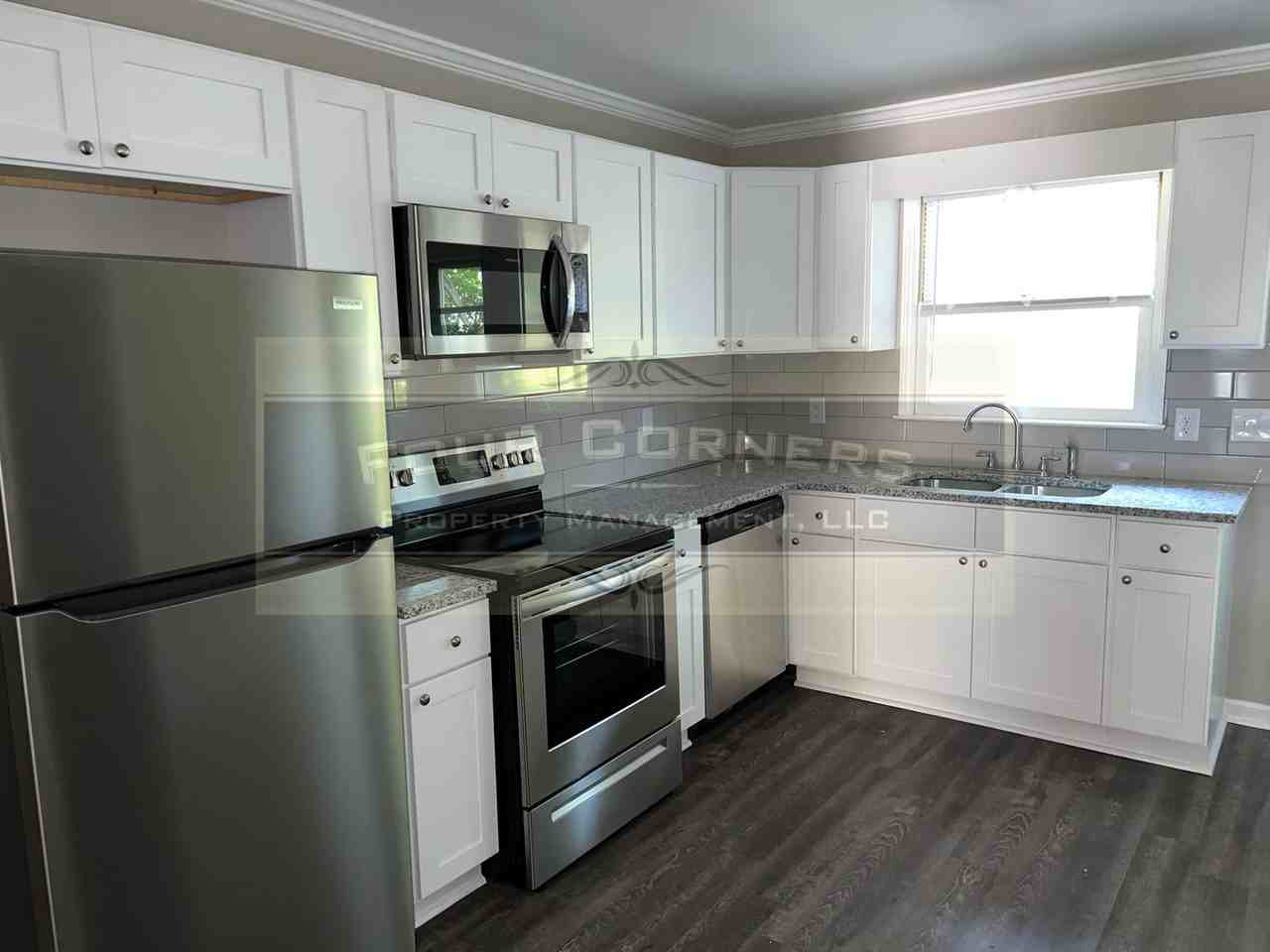 Temple Street Apartments - Photo 3 of 6