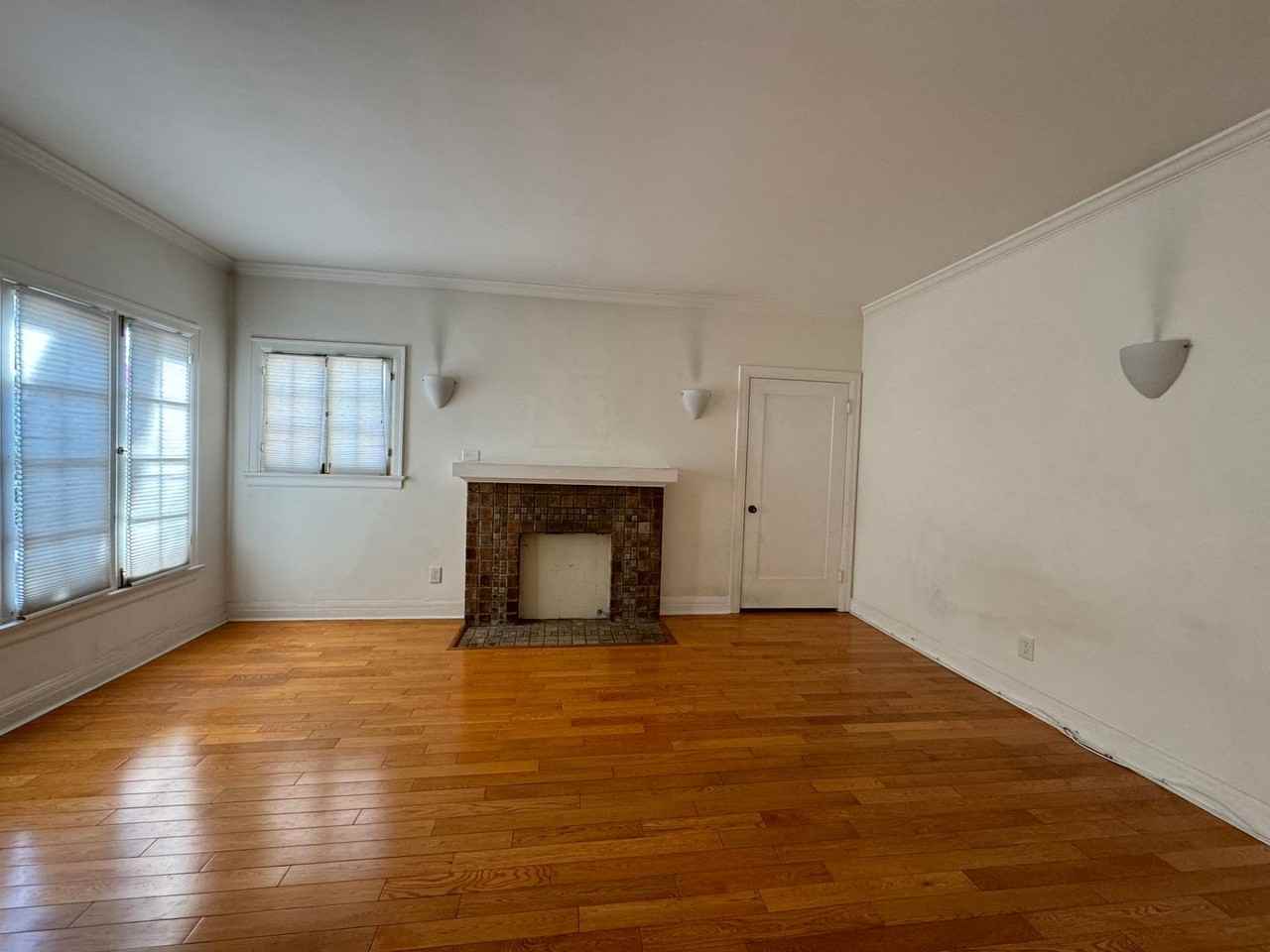 Ocean Ave 933 - Photo 3 of 16