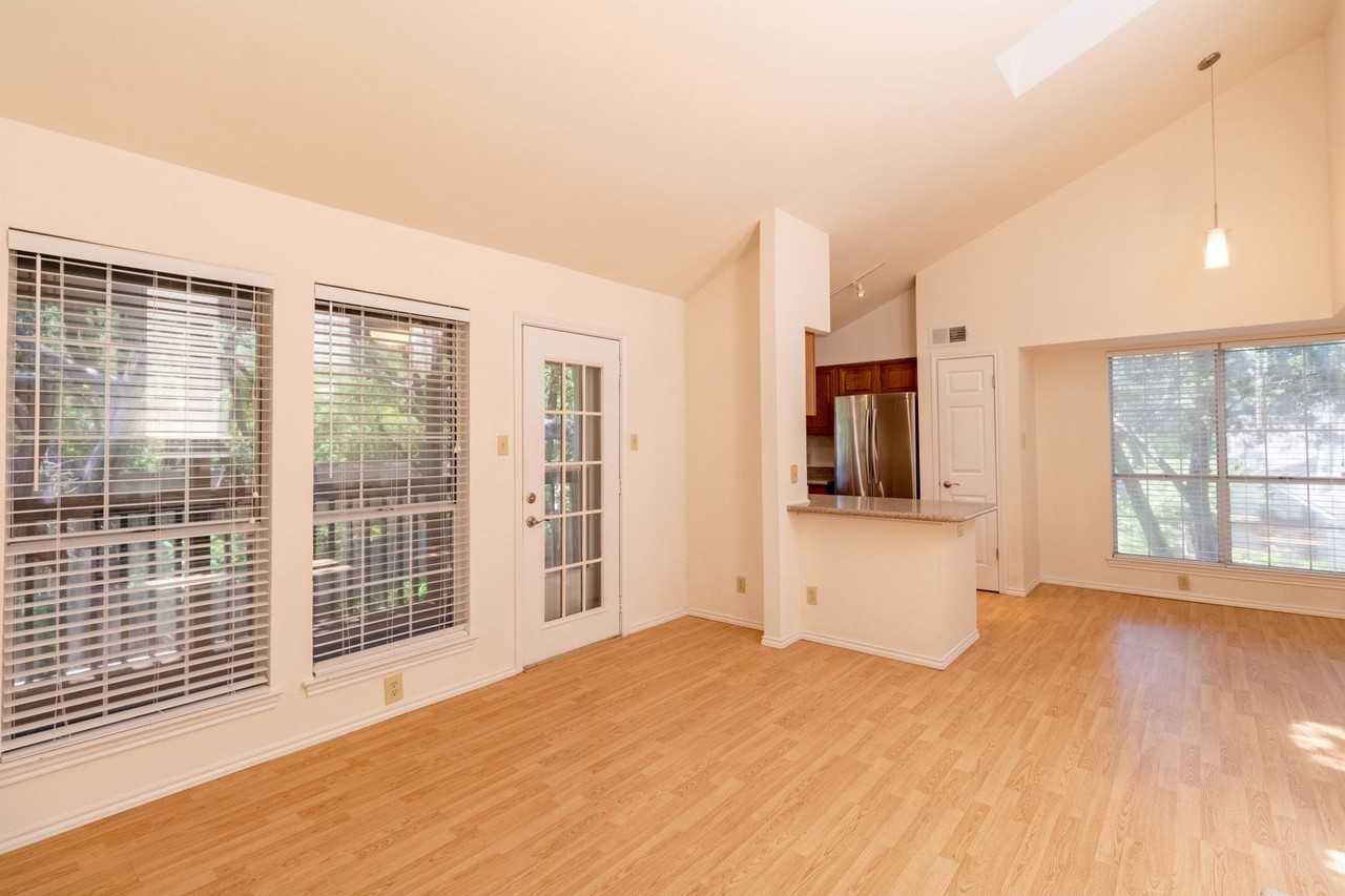 3809 Spicewood Springs Rd #253 - Photo 6 of 24