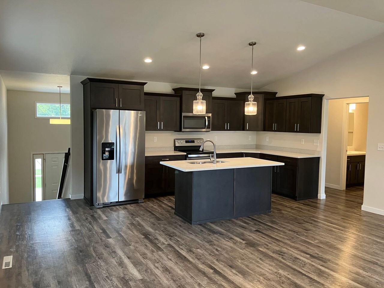 1297 Goldenwood Dr - Photo 2 of 33