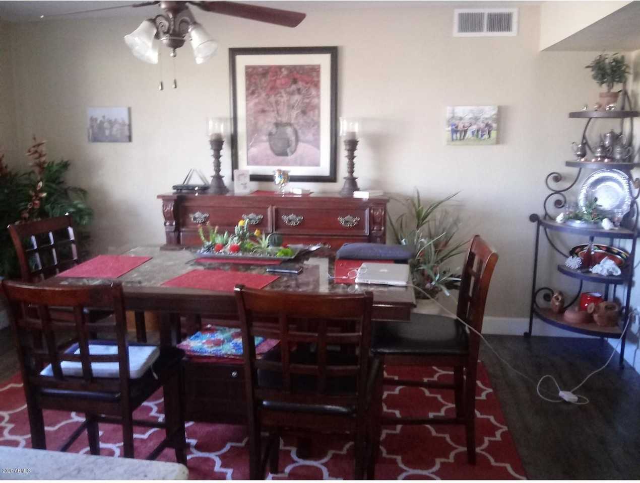 11418 N 109th Ave - Photo 3 of 8