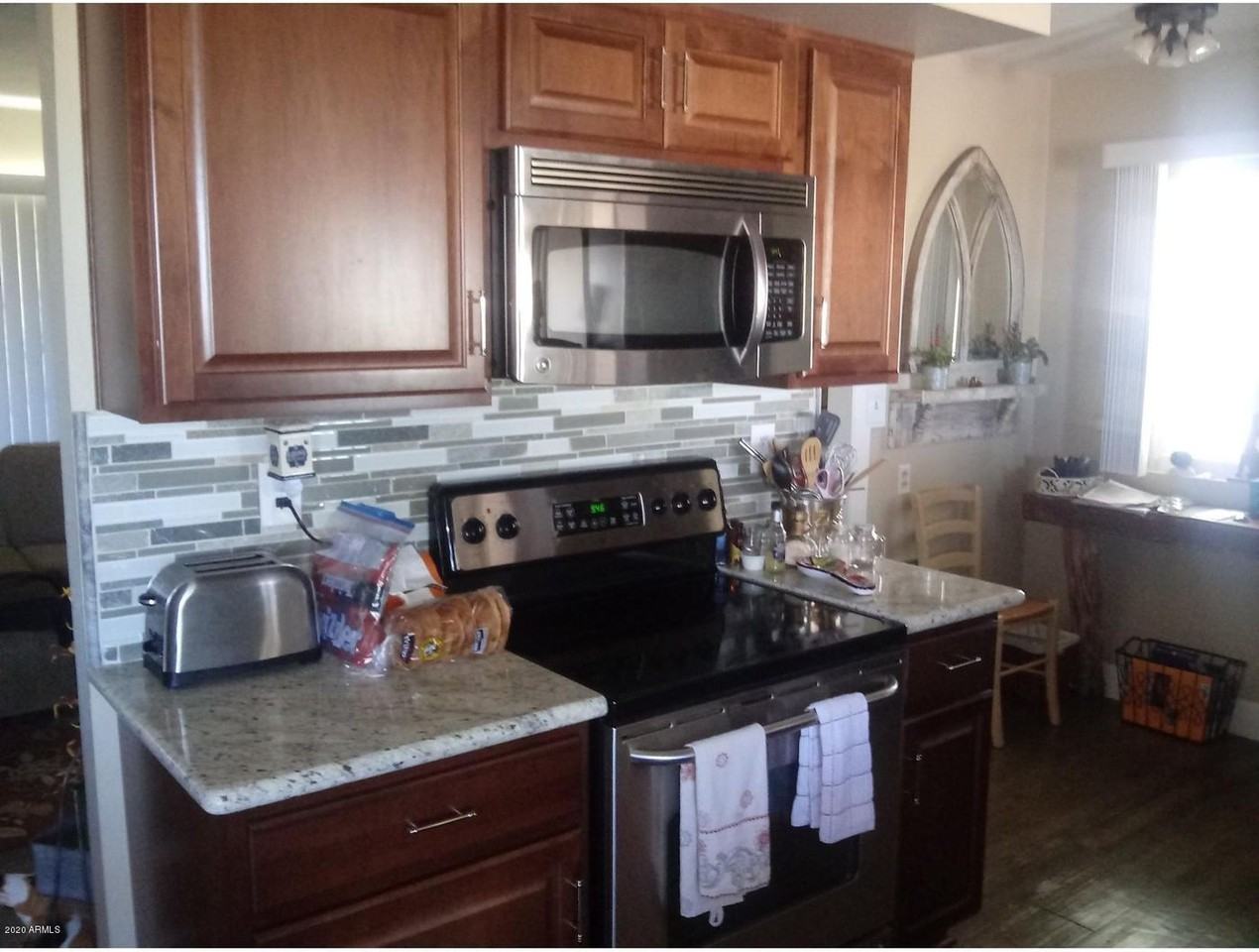 11418 N 109th Ave - Photo 6 of 8