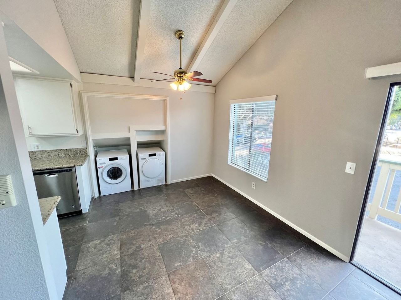 1045 E 3rd St #3 - Photo 4 of 19