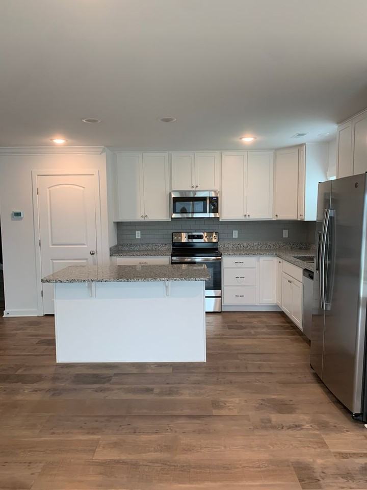 435 Dripping Spring Dr - Photo 3 of 31