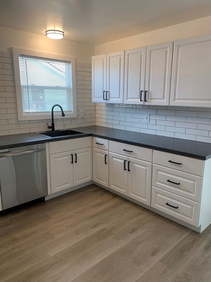 2457 Orchard Way - Photo 3 of 11