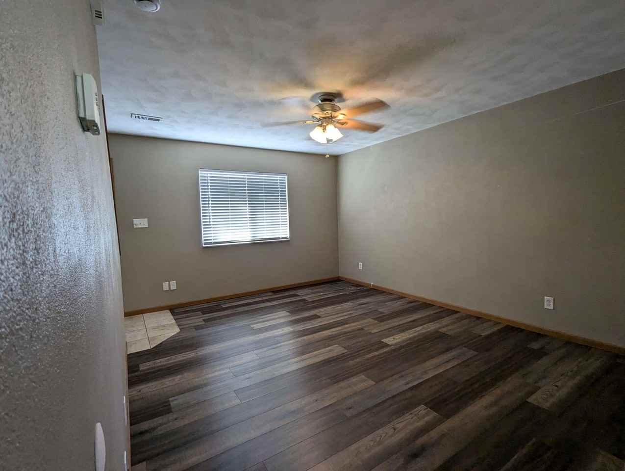 123 Northtowne St - Photo 2 of 14