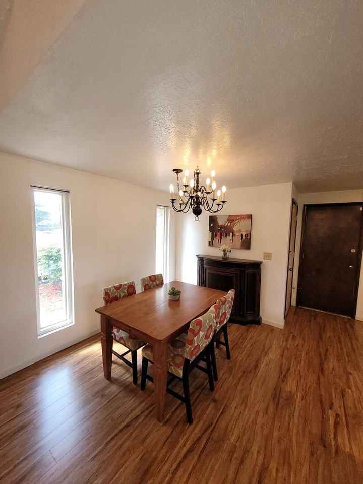 8920 W Bradbury Dr - Photo 5 of 19