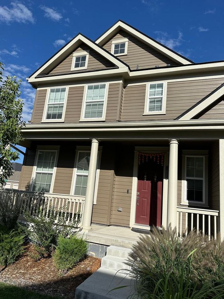 1660 Wright Aly - Photo 2 of 24