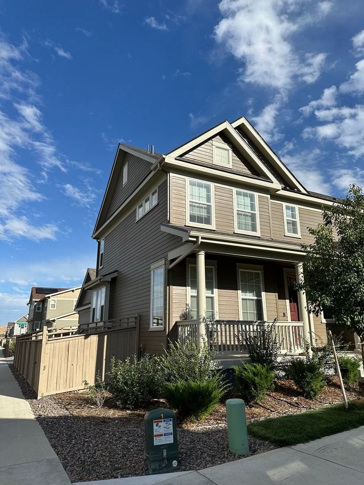 1660 Wright Aly - Photo 3 of 24