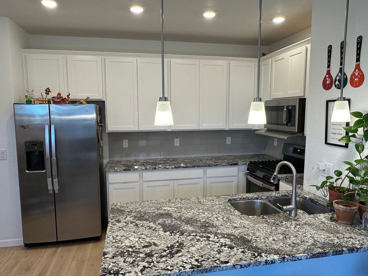 1660 Wright Aly - Photo 6 of 24