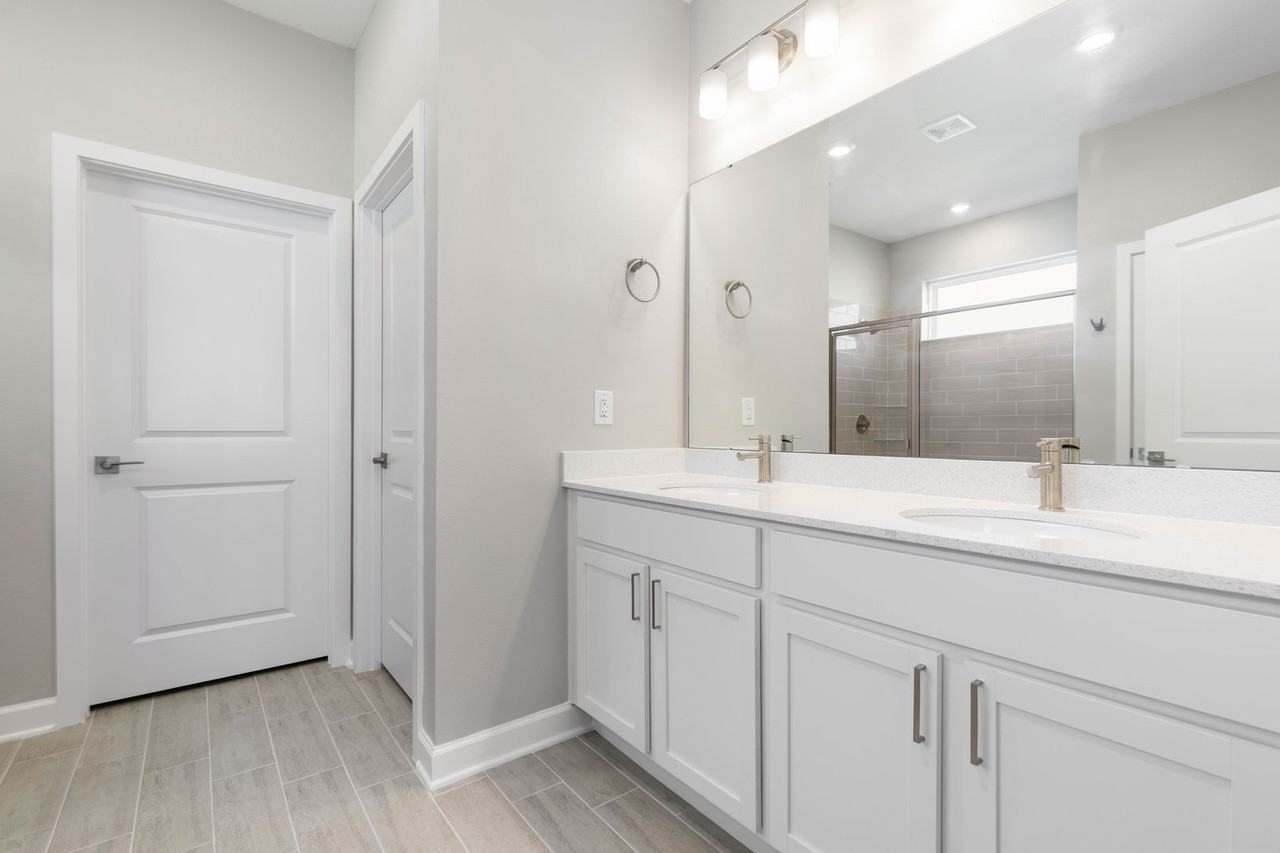 5493 Cillette Ave - Photo 5 of 6