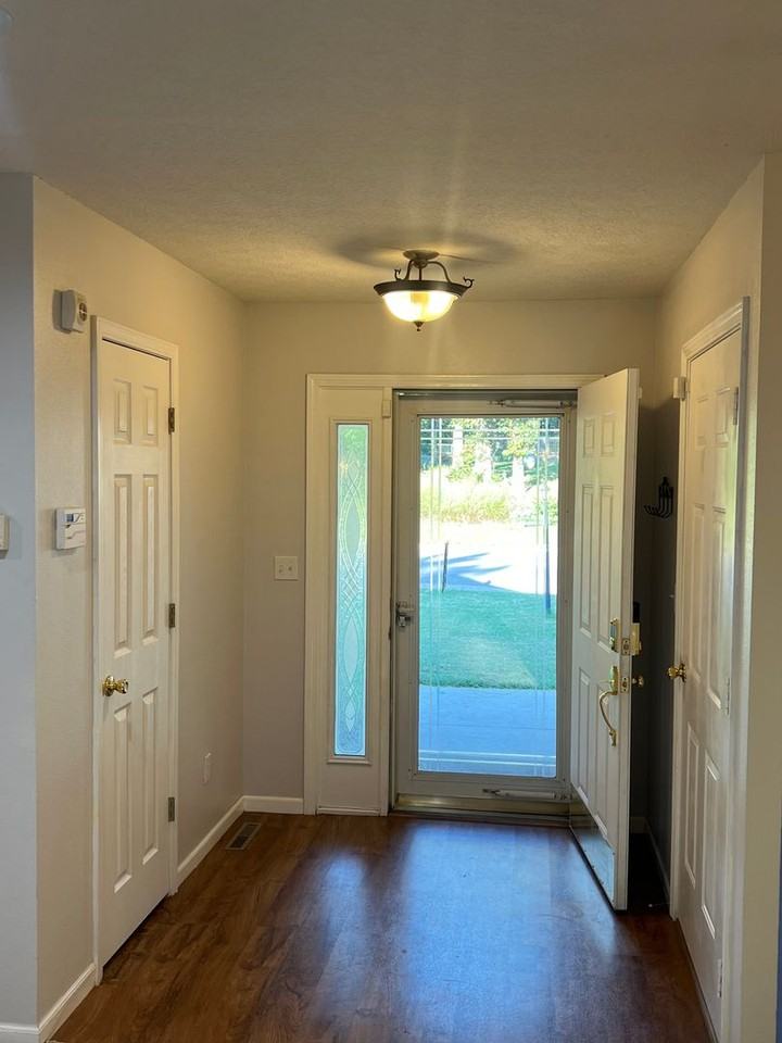 1700 Mccutchen Rd - Photo 2 of 27