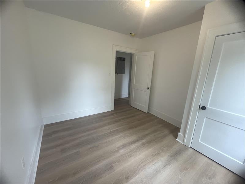 1439 Maryland Ave - Photo 2 of 25