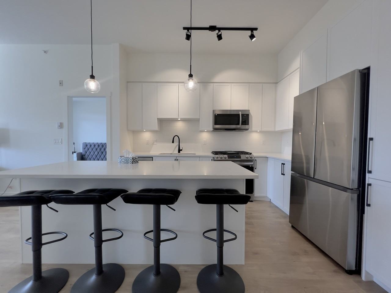 19935 75A Avenue #4xx - Photo 4 of 19