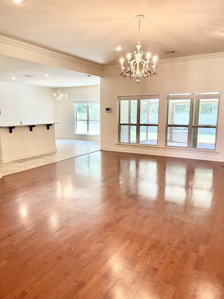 887 Woodsprings Ct #NA - Photo 3 of 8