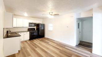 715 E Parker Ln #4 - Photo 1 of 1