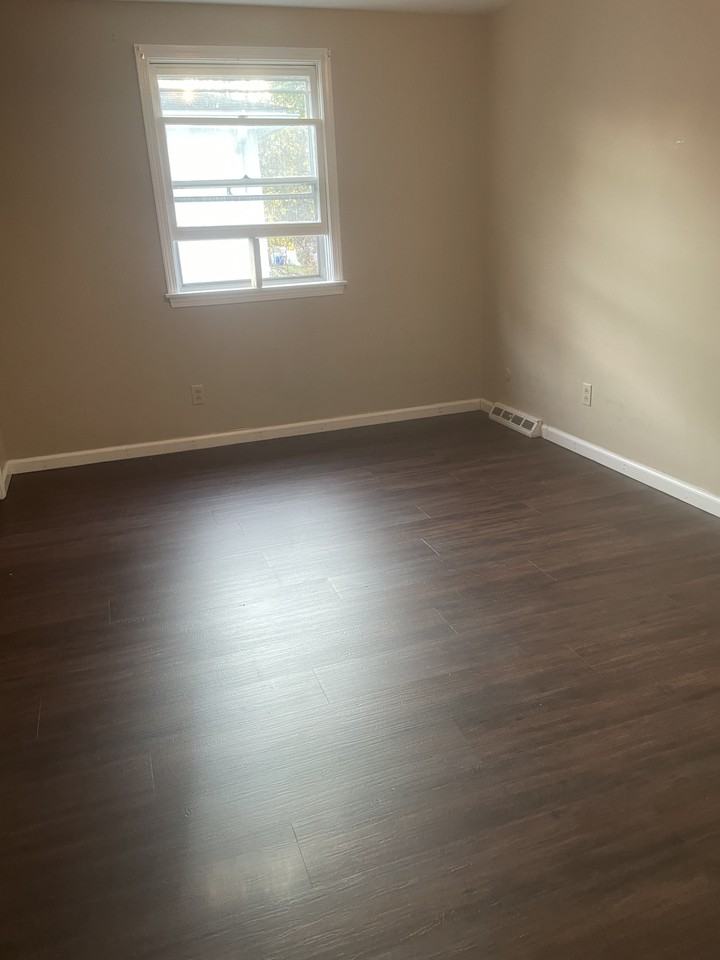 212 Sunshine Dr #LEFT - Photo 4 of 23