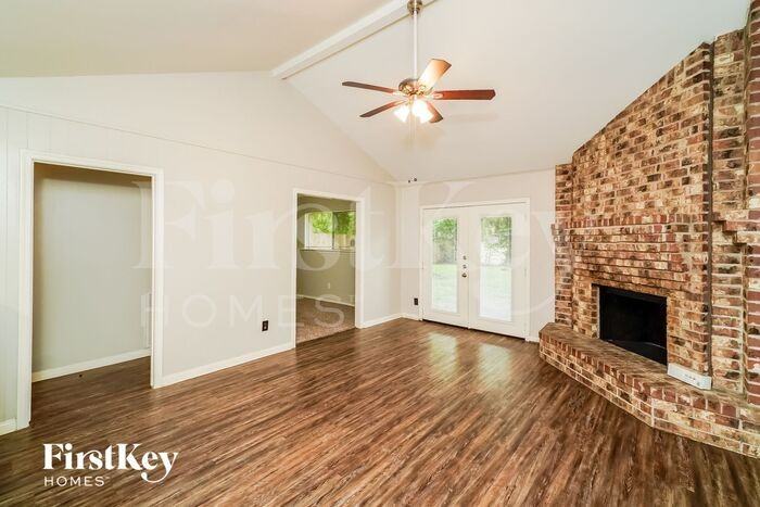 10430 Rustic Gate Rd - Photo 3 of 15