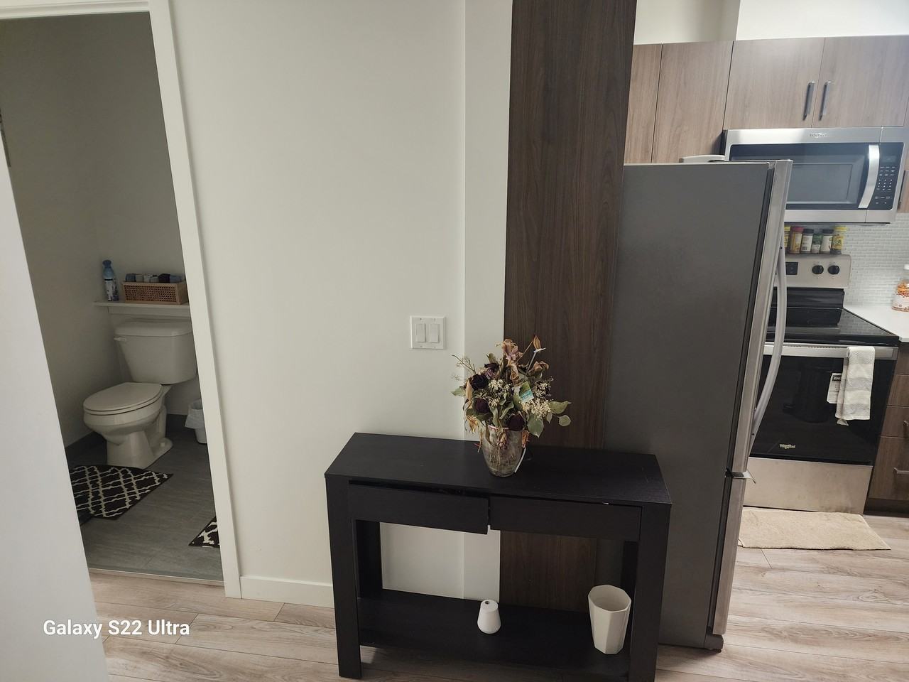 467 Charlton Avenue East #402 - Photo 7 of 12