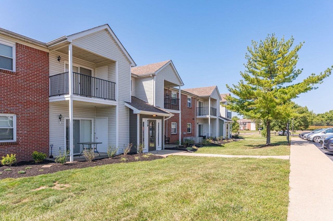 Bridgewater Crossing - Photo 2 of 50