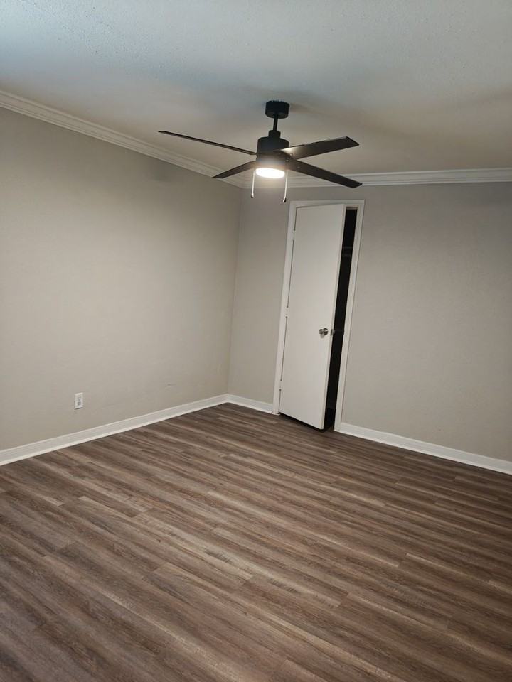 Dream Montrose - Photo 5 of 13