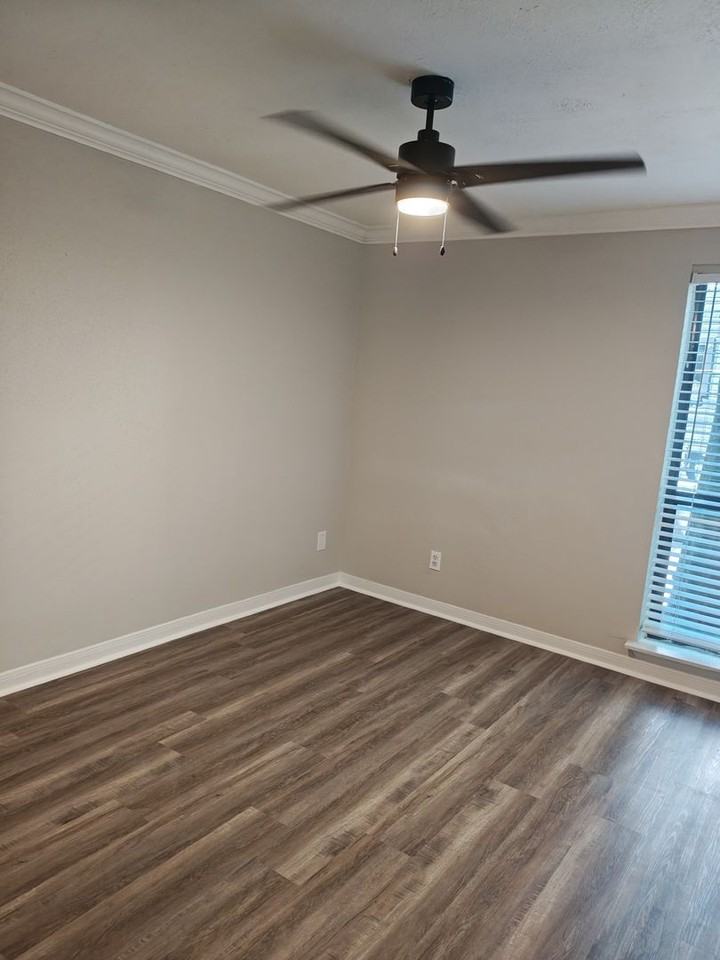 Dream Montrose - Photo 6 of 13