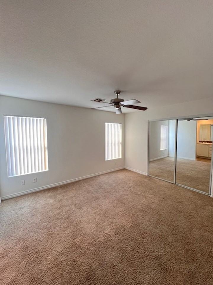 1513 Homeward Cloud Ave - Photo 6 of 8