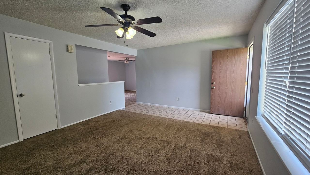 8873 W 86th Dr - Photo 3 of 19