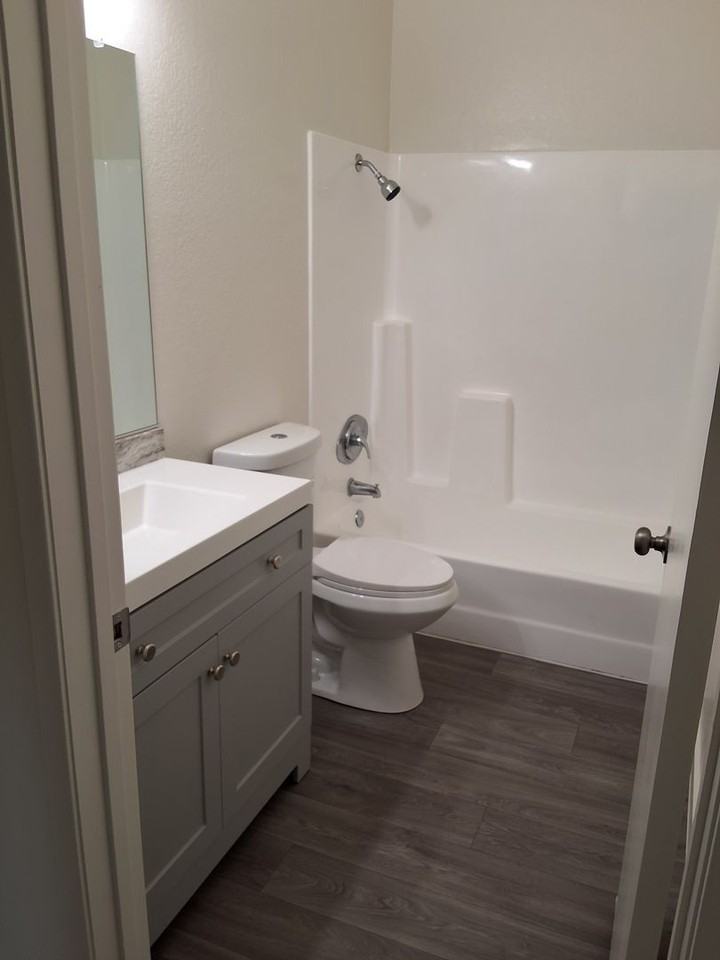 240-48 240-48 W San Marcos Blvd - 248 B - Photo 4 of 6