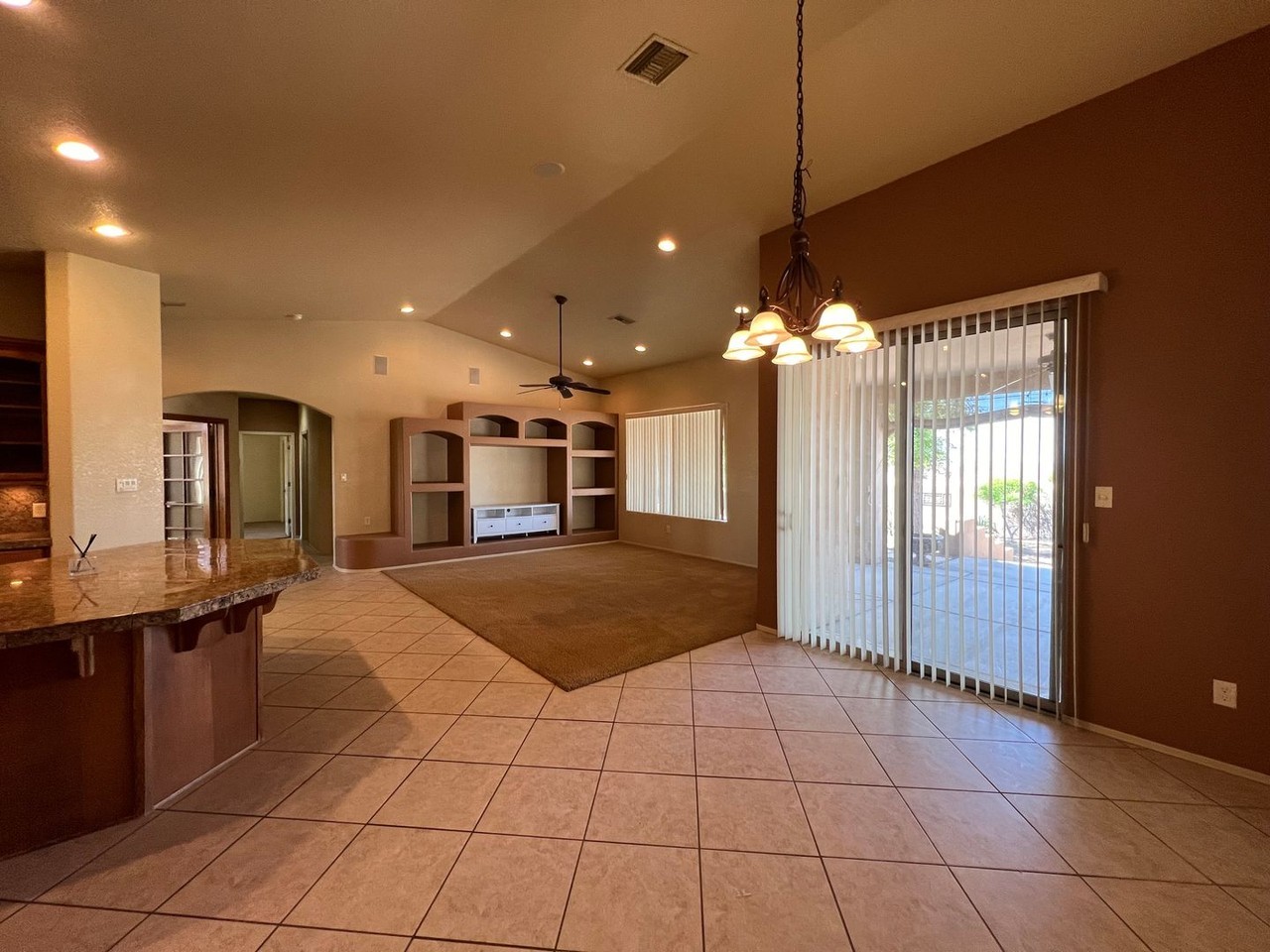 2506 S Terrace Ave - Photo 6 of 35