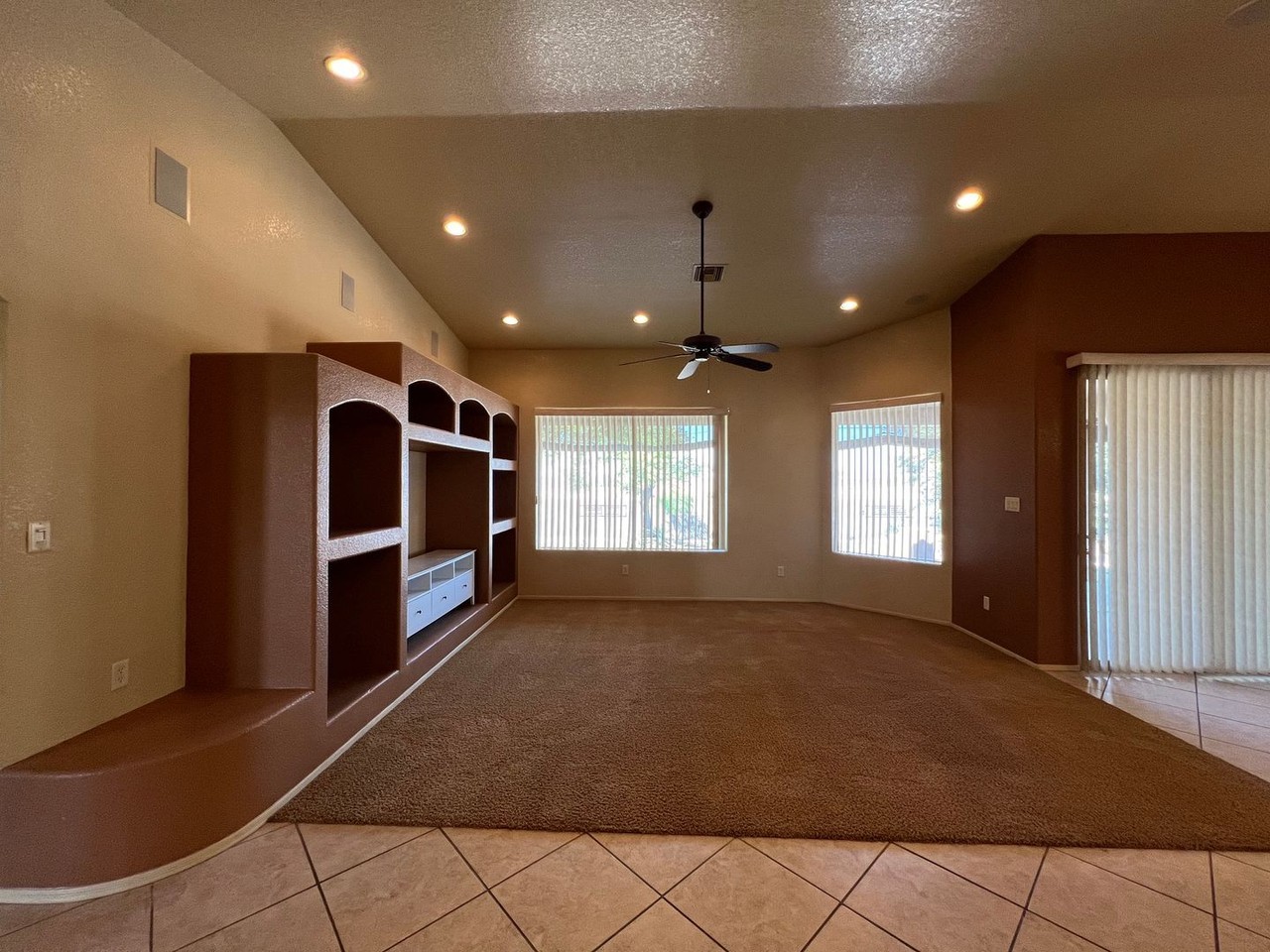 2506 S Terrace Ave - Photo 7 of 35