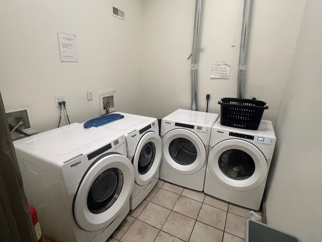 1418-20 Walnut St - Photo 2 of 7