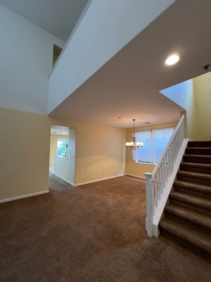 49 Pelican Dr - Photo 5 of 35