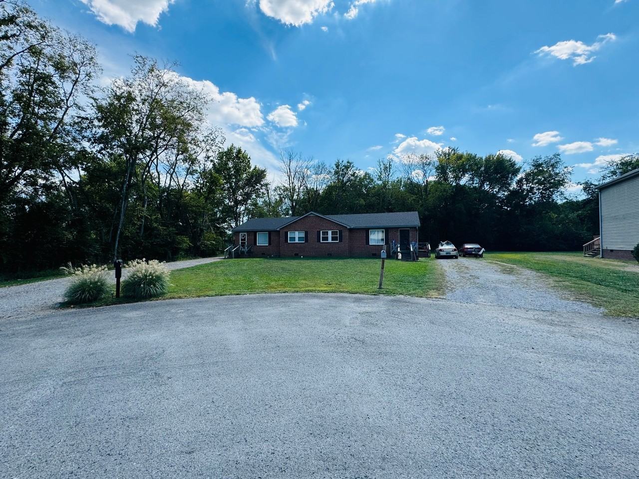 616 Moody Ct - Photo 2 of 2