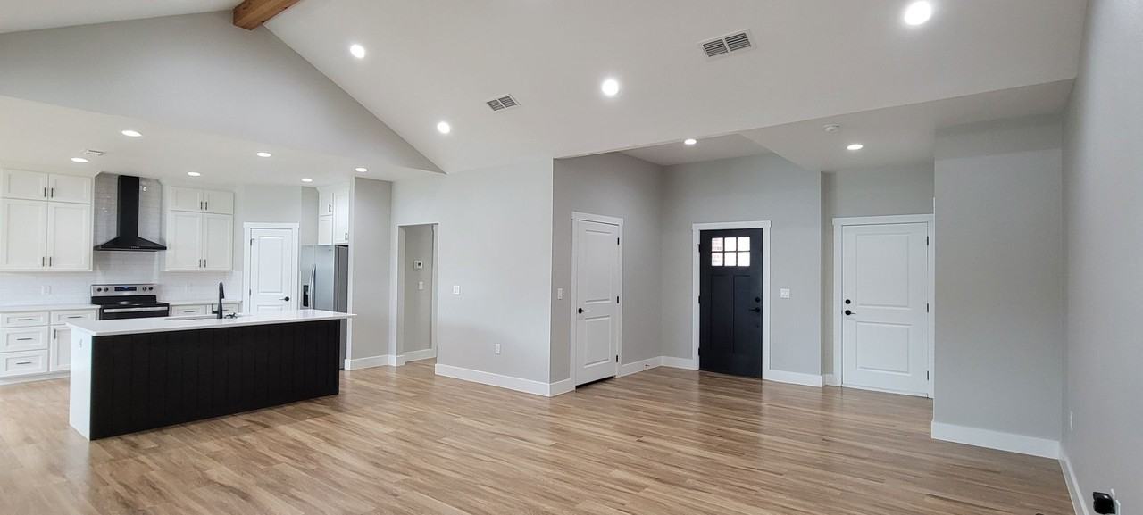 209 Abbey Rd - Photo 6 of 40