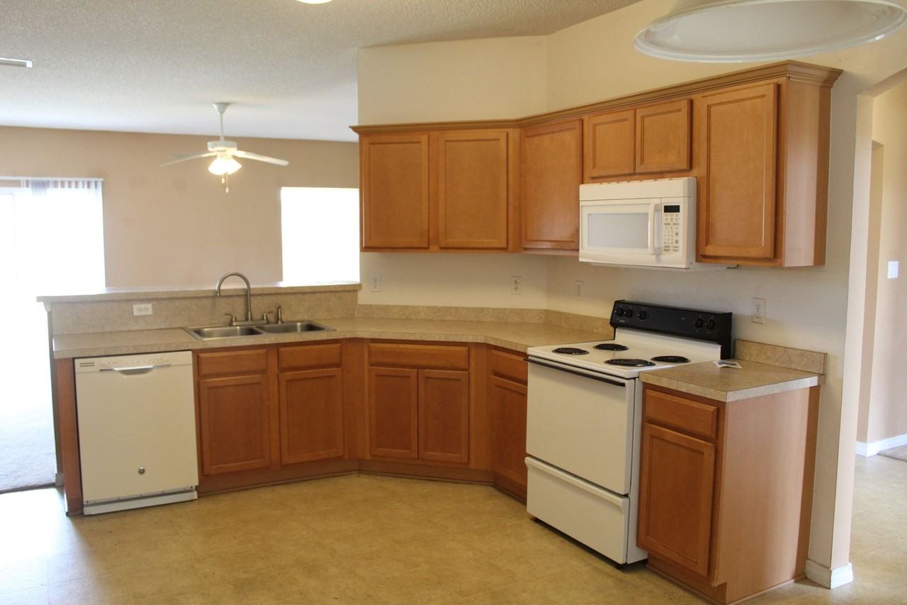4205 Auburndale Dr - Photo 2 of 14