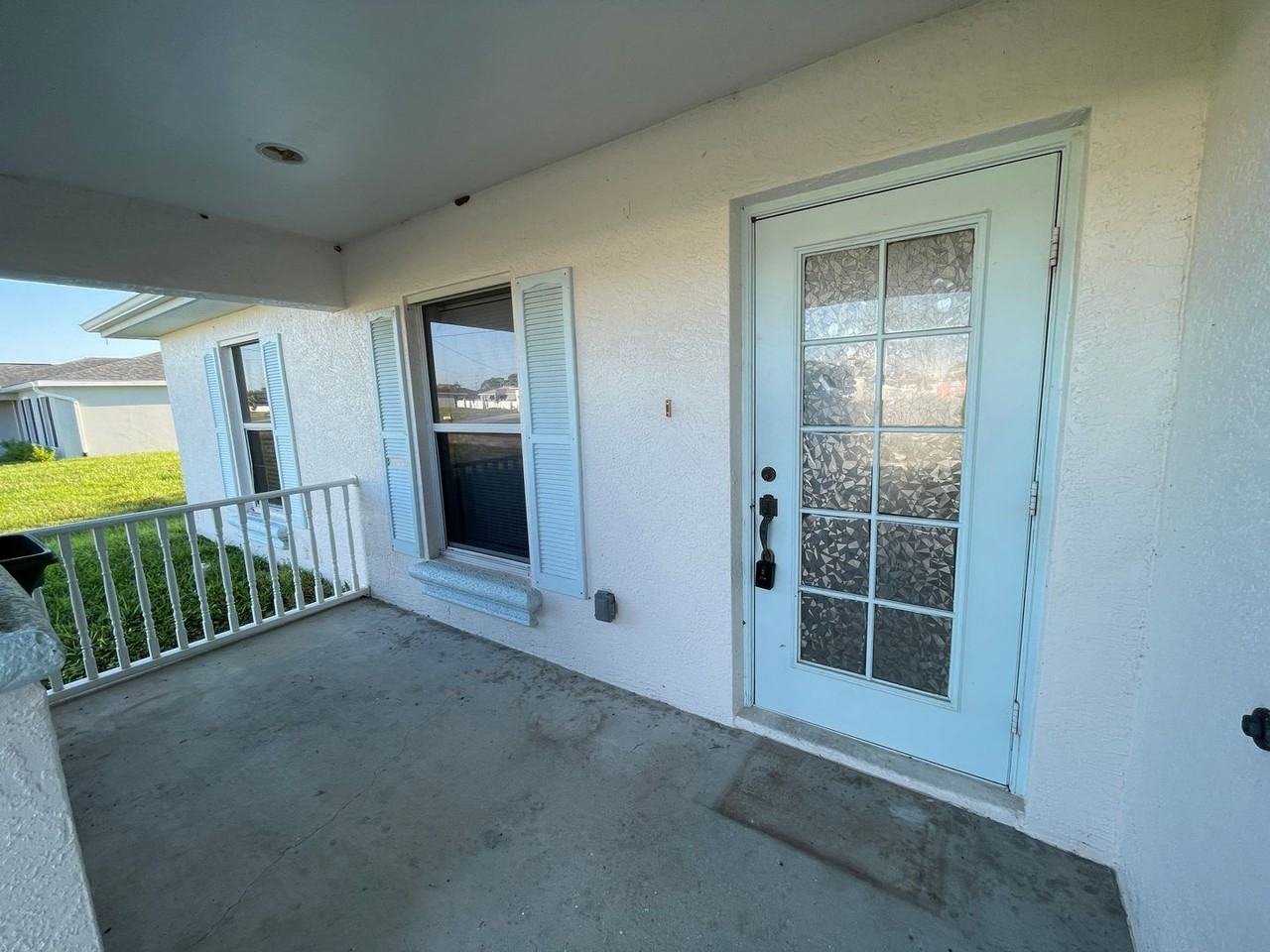 2817 Nw 18th Pl - Photo 2 of 32