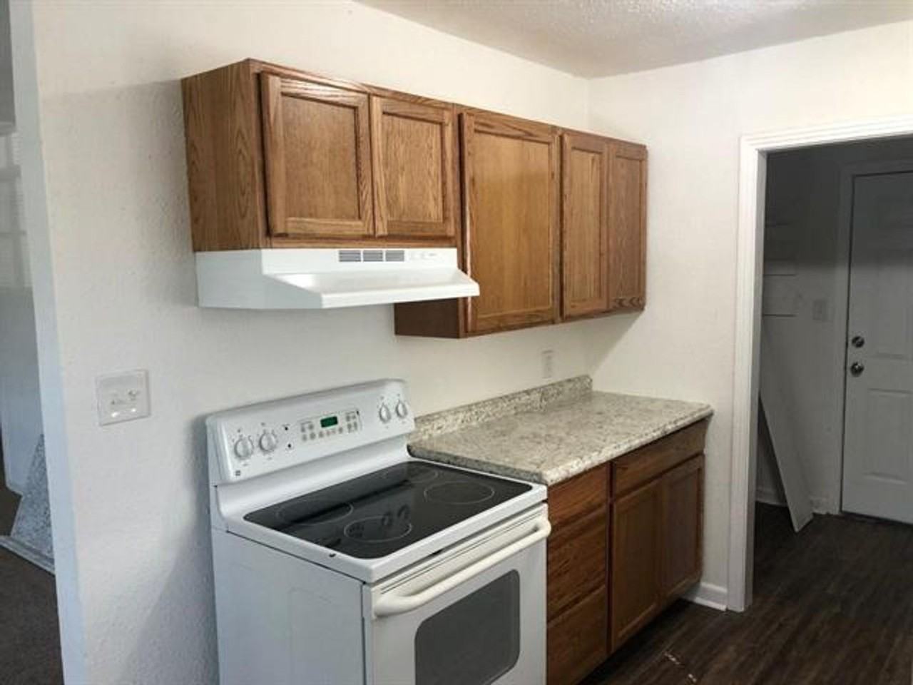 1720 Pepper Dr - Photo 4 of 8