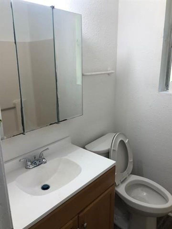 1720 Pepper Dr - Photo 6 of 8