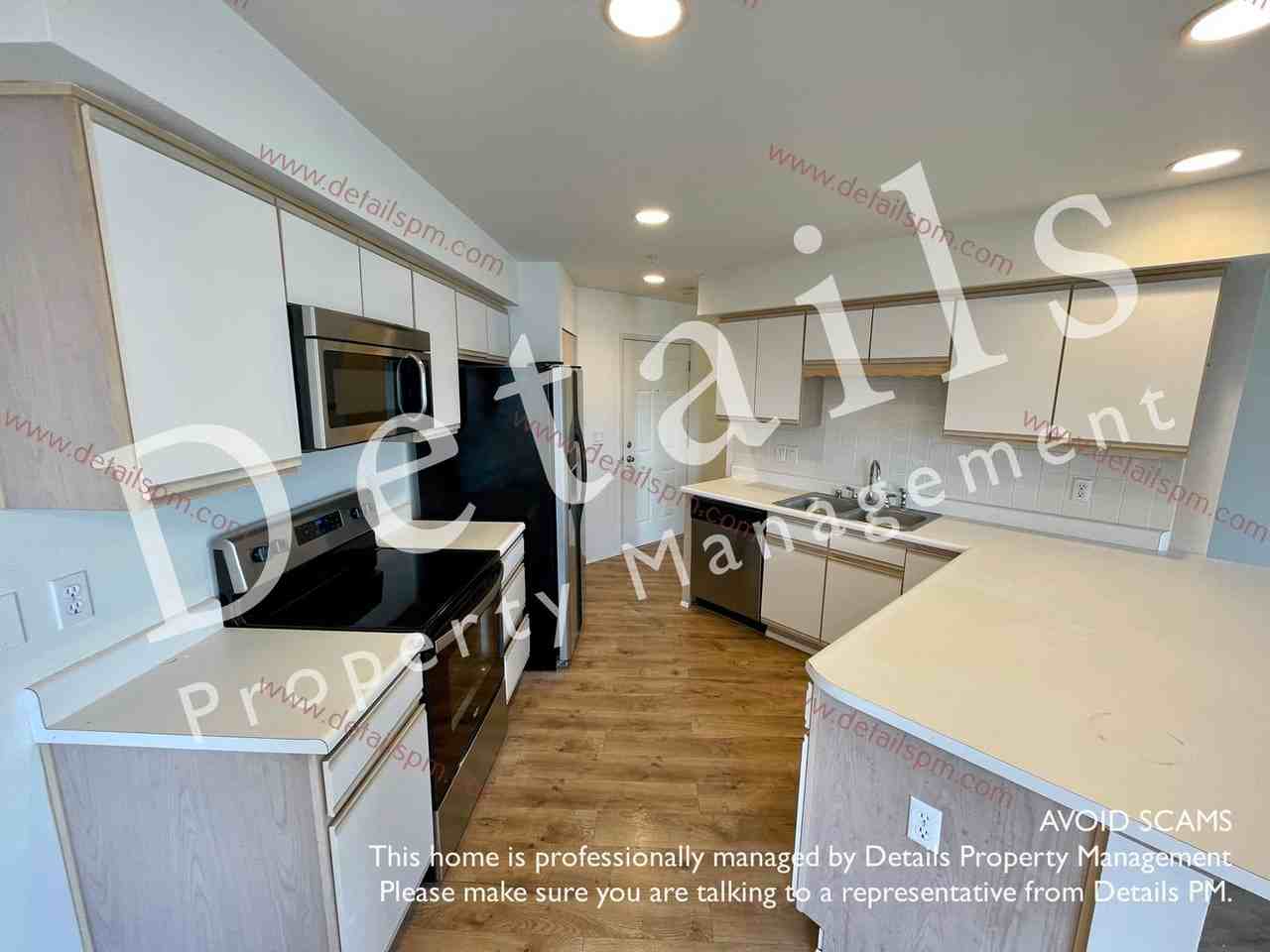 2261 Skyline Lane #G301 - Photo 6 of 20